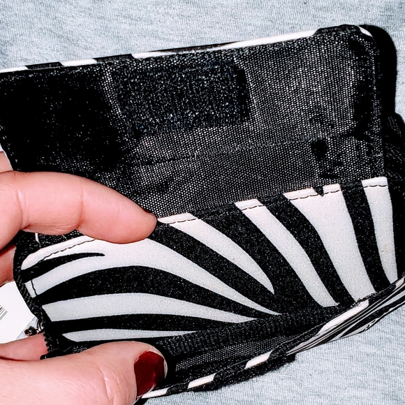 Wallet - Picture 3 of 7